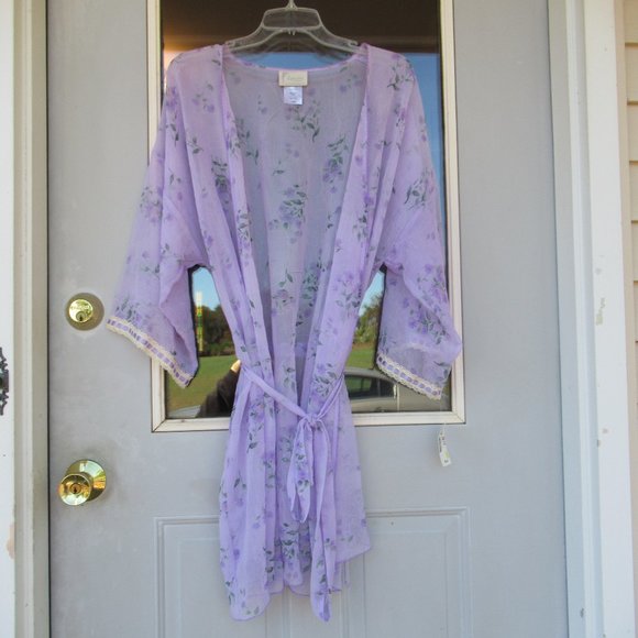 Vintage Other - NWT VINTAGE sheer floral print robe L
